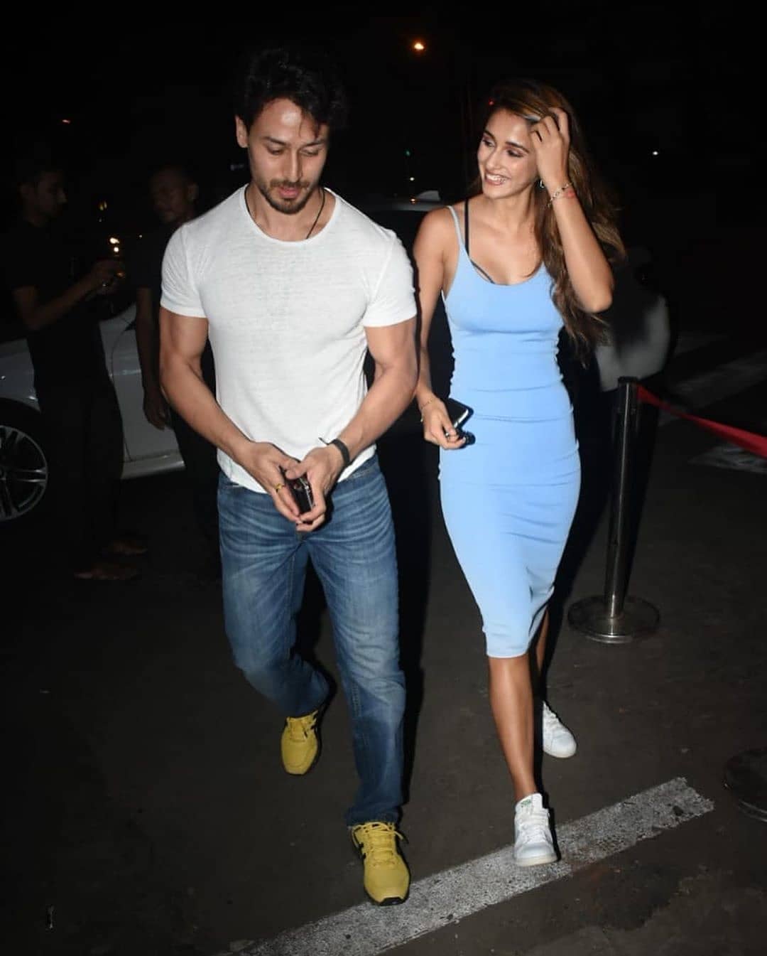 Disha patani Hot In A Tight Sleeveless Frock With Her Boy Friend Tiger Shroff