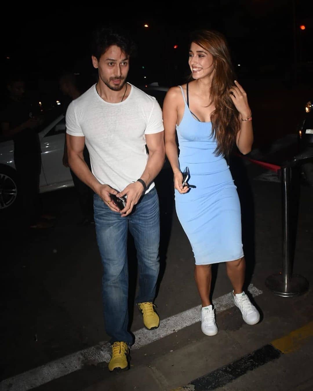 Disha patani Hot In A Tight Sleeveless Frock With Her Boy Friend Tiger Shroff