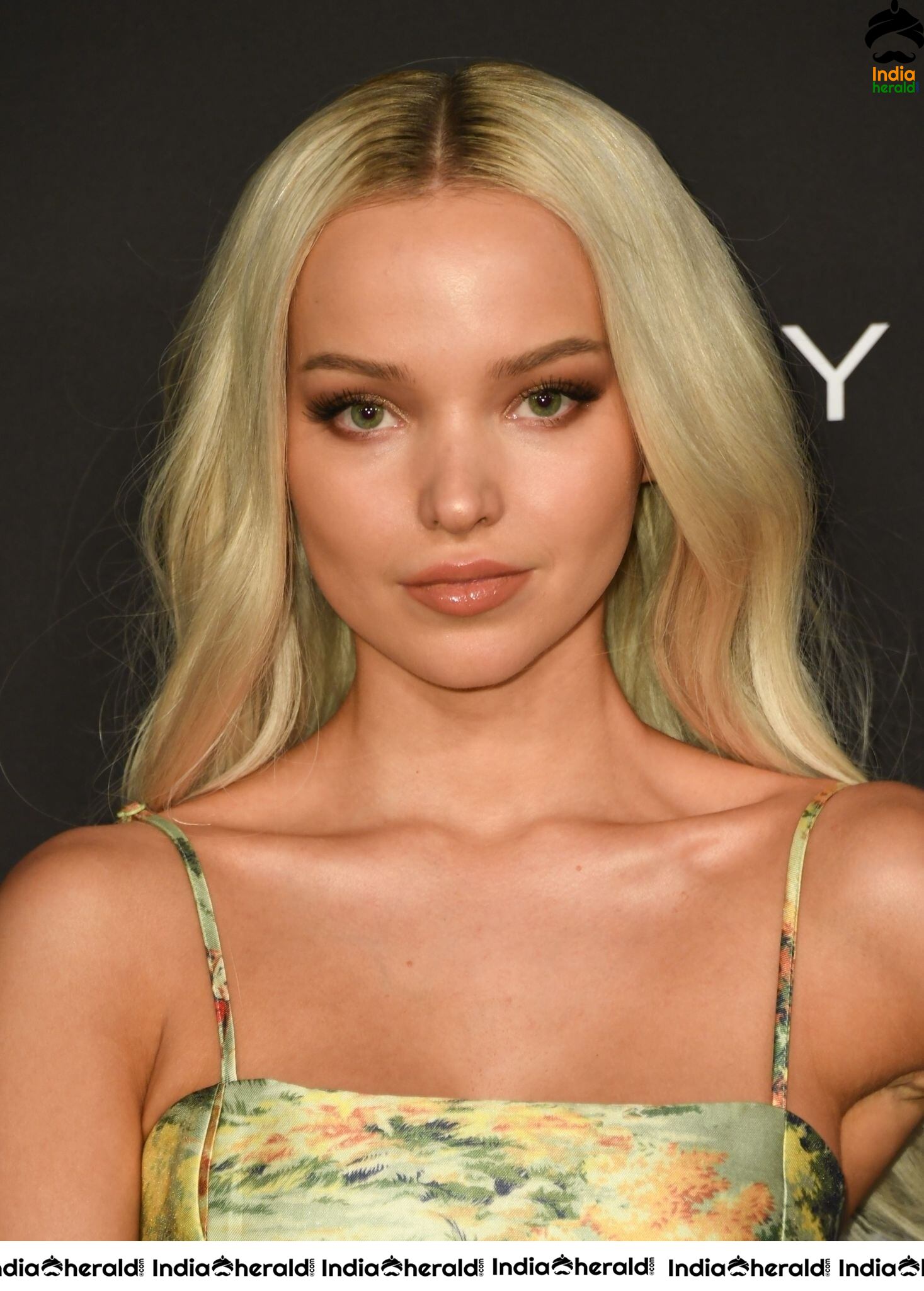 Dove Cameron at 5th Annual Instyle Awards in Los Angeles Set 1