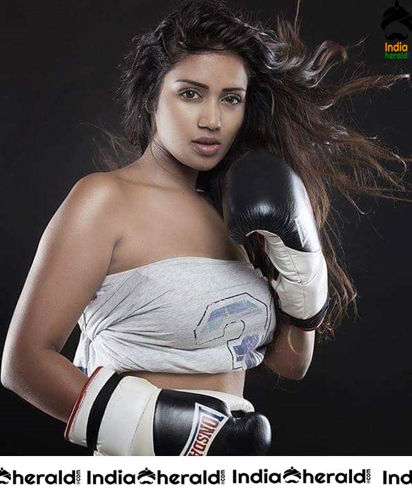 Dusky Beauty Nivetha Pethuraj Hot and Tempting Photos Set 1