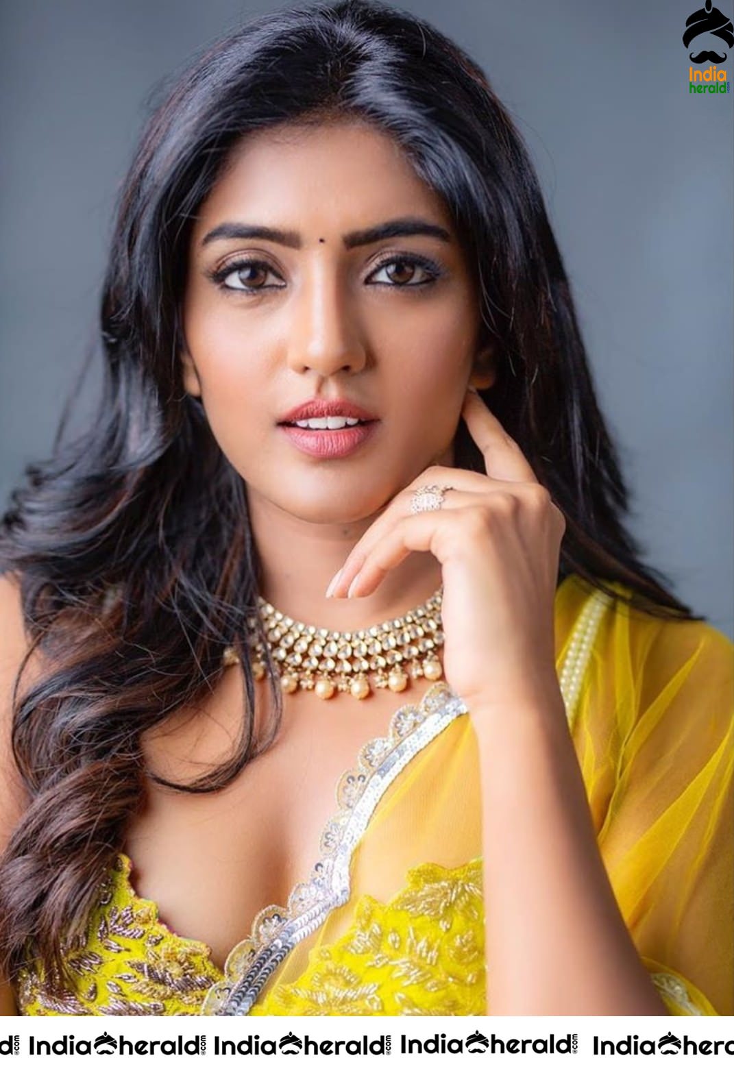 Eesha Rebba Cute Latest Mesmerizing Photos