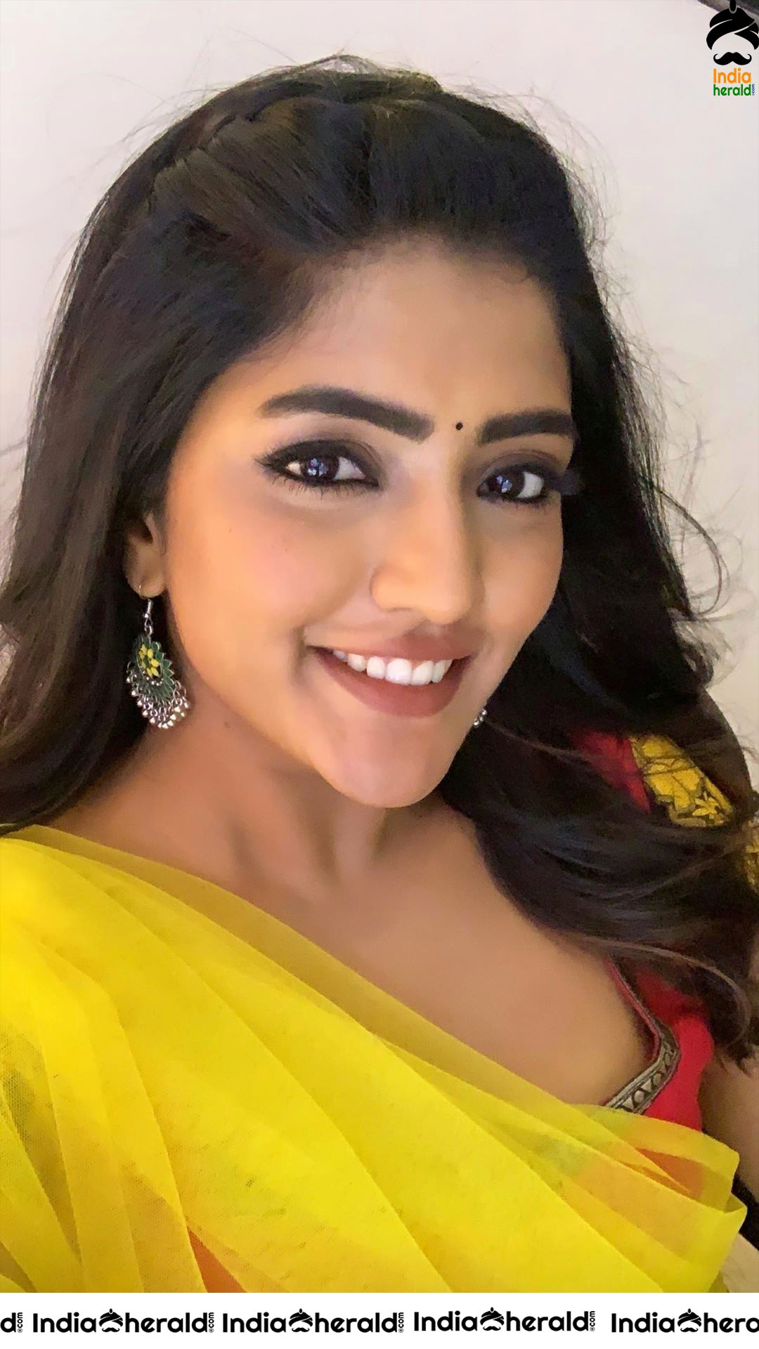 Eesha Rebba Cute Latest Mesmerizing Photos