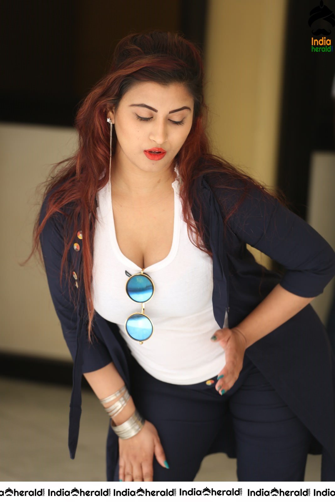 Gunjan Aras Latest Sizzling Clicks Set 2