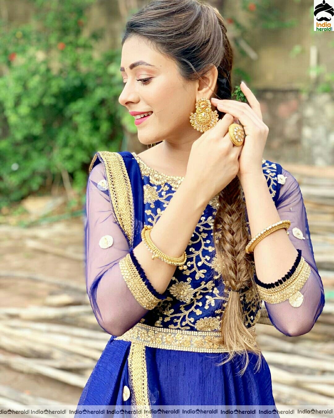 Hiba Nawab Cute blue photo Stills