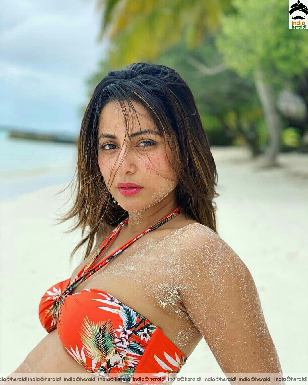 Hina khan Hot Compilation Photos