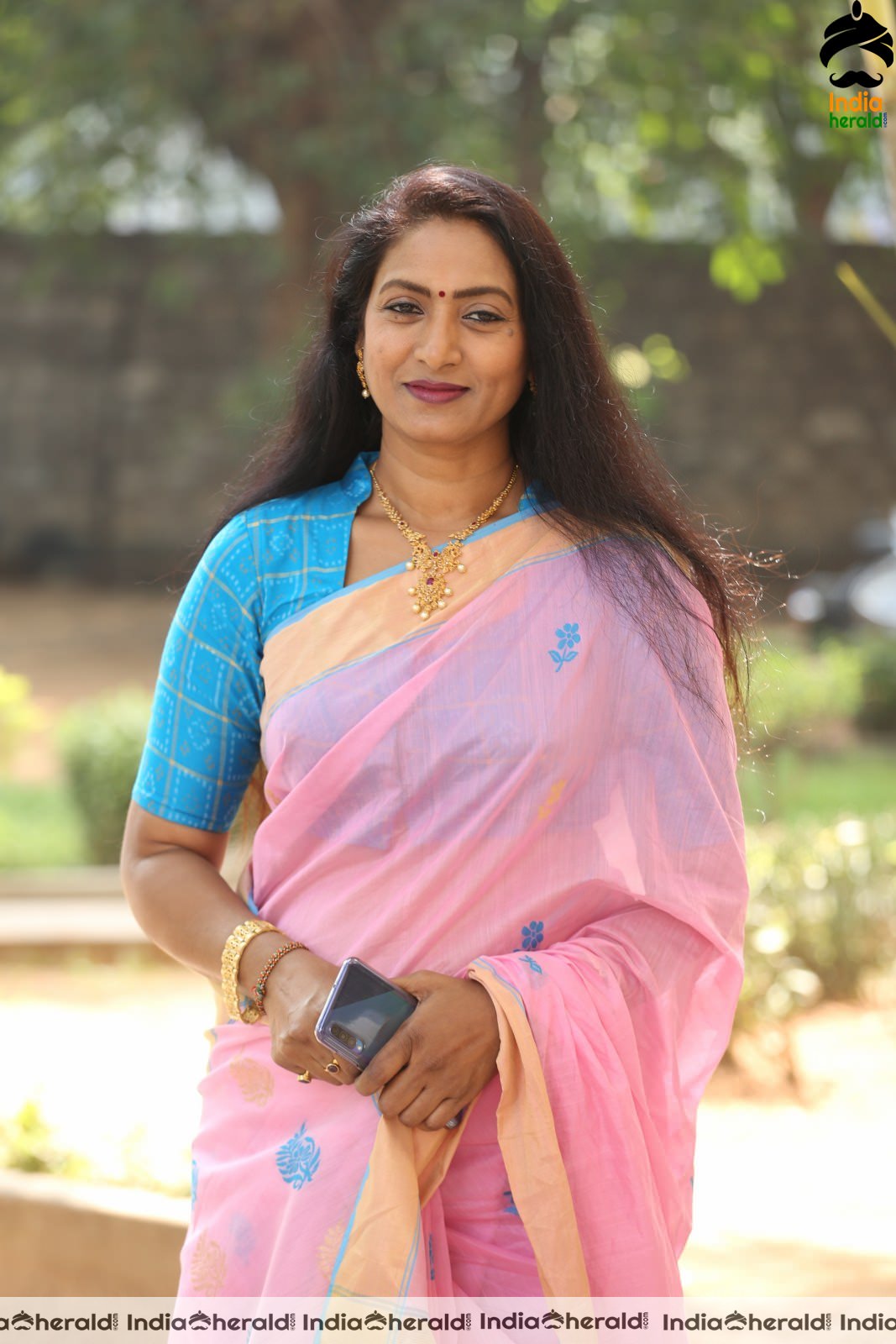 Hot Middle Aged Actress in Pink Saree at Ammadeevena Press Meet Set 2