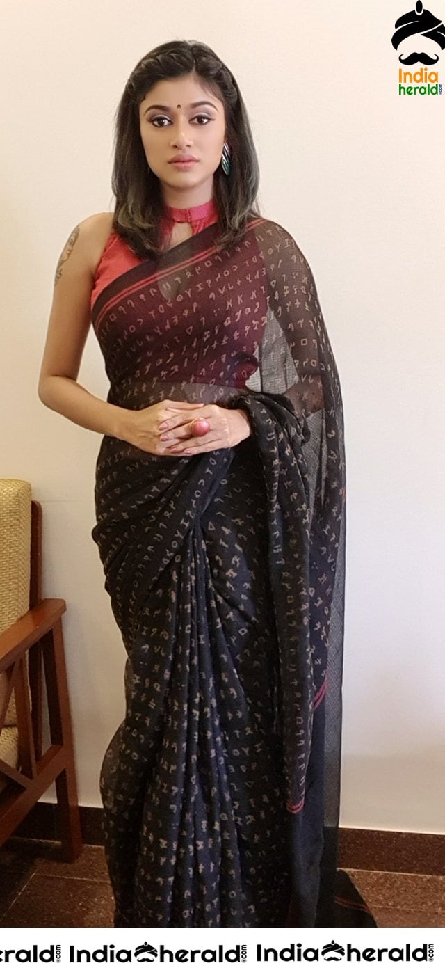 Hot Photos of Oviya in Transparent Saree