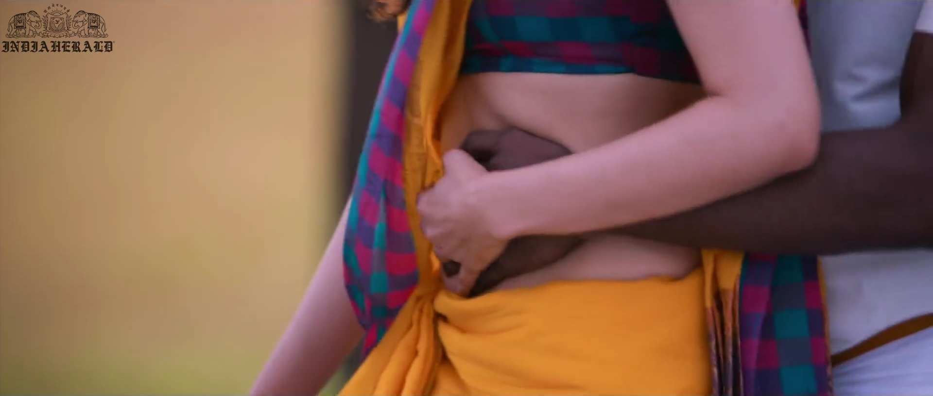 Kajal Aggarwal waist squeezed and Navel pressed by Hero Hot photos Set 2