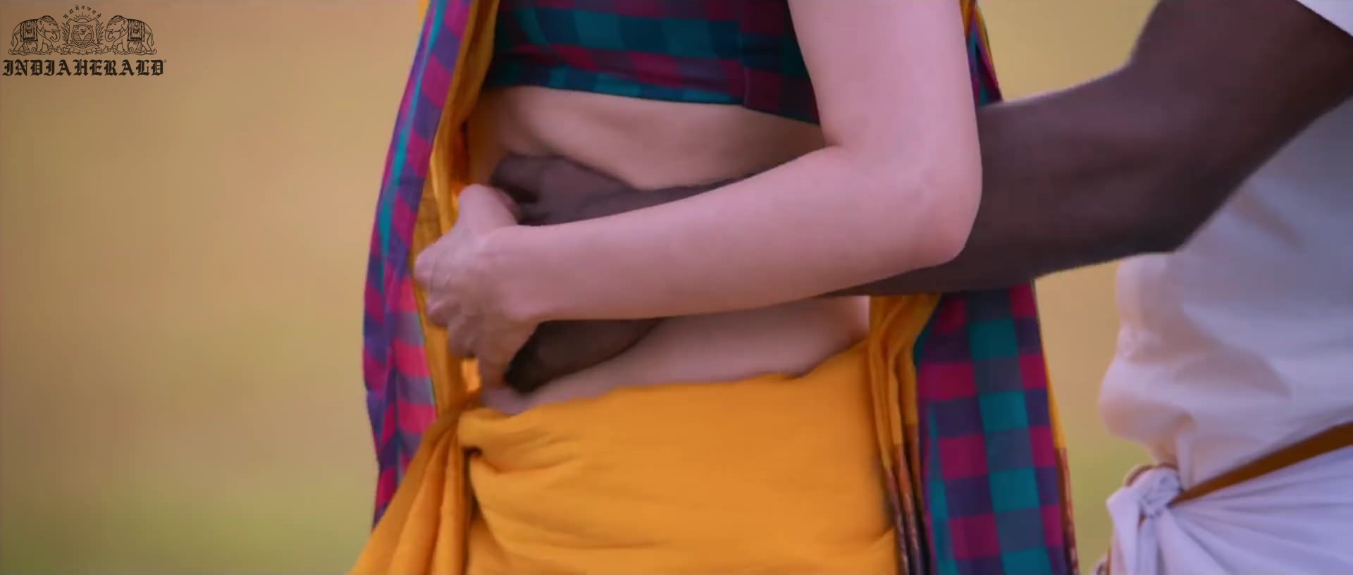 Kajal Aggarwal waist squeezed and Navel pressed by Hero Hot photos Set 2