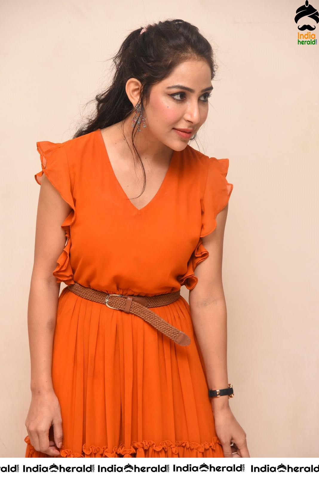 Kapilakshi Malhotra Latest Teasing Stills in Orange Attire