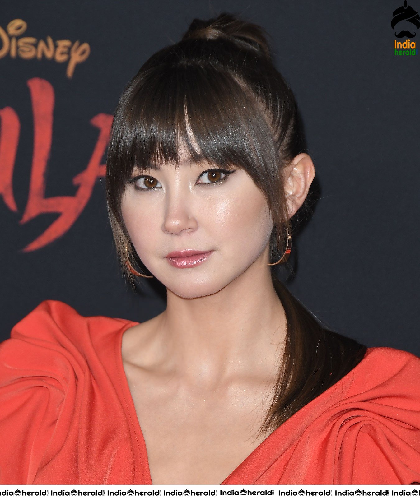 Kimiko Glenn at Mulan World Premiere in Los Angeles