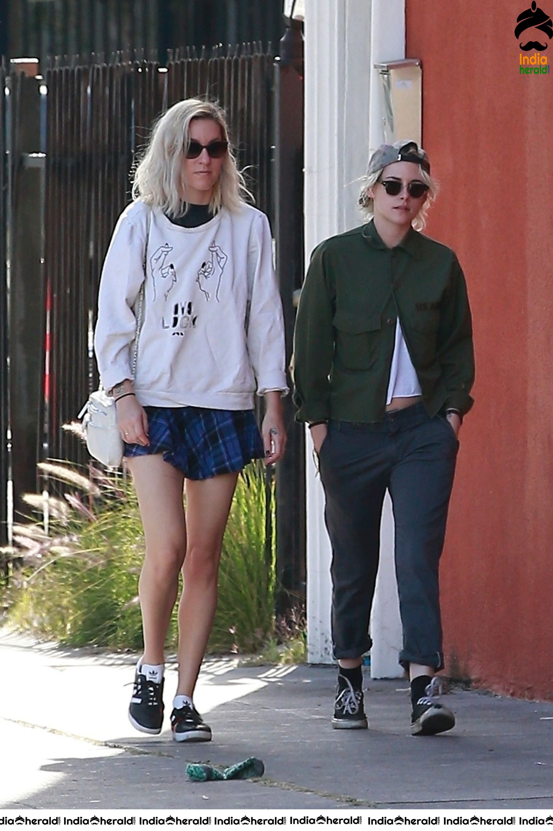 Kristen Stewart Goes out to eat with a friend in Los Feliz