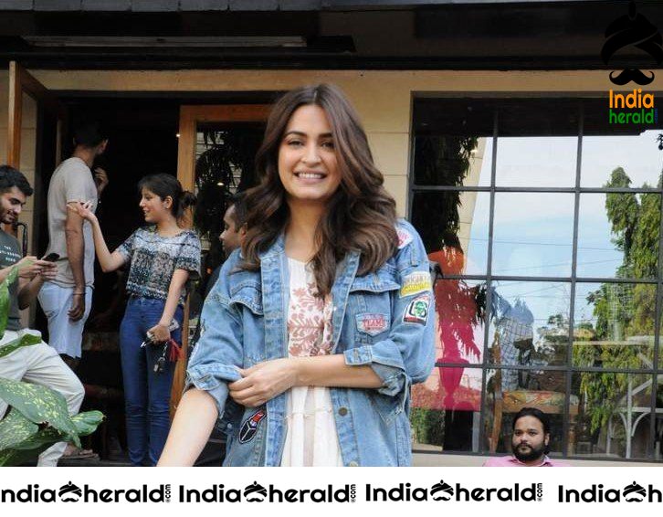 Kriti Kharbanda Photos Collection as a treat for your sore eyes