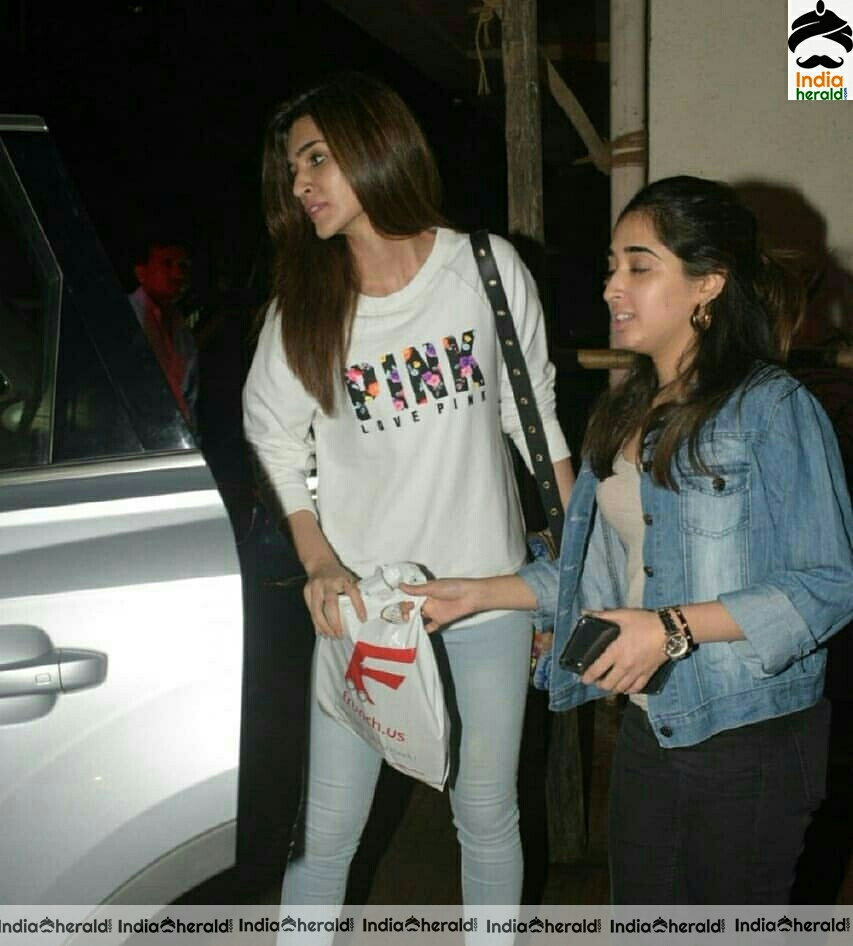 Kriti Sanon And Jacqueline Spotted Outside Bandra