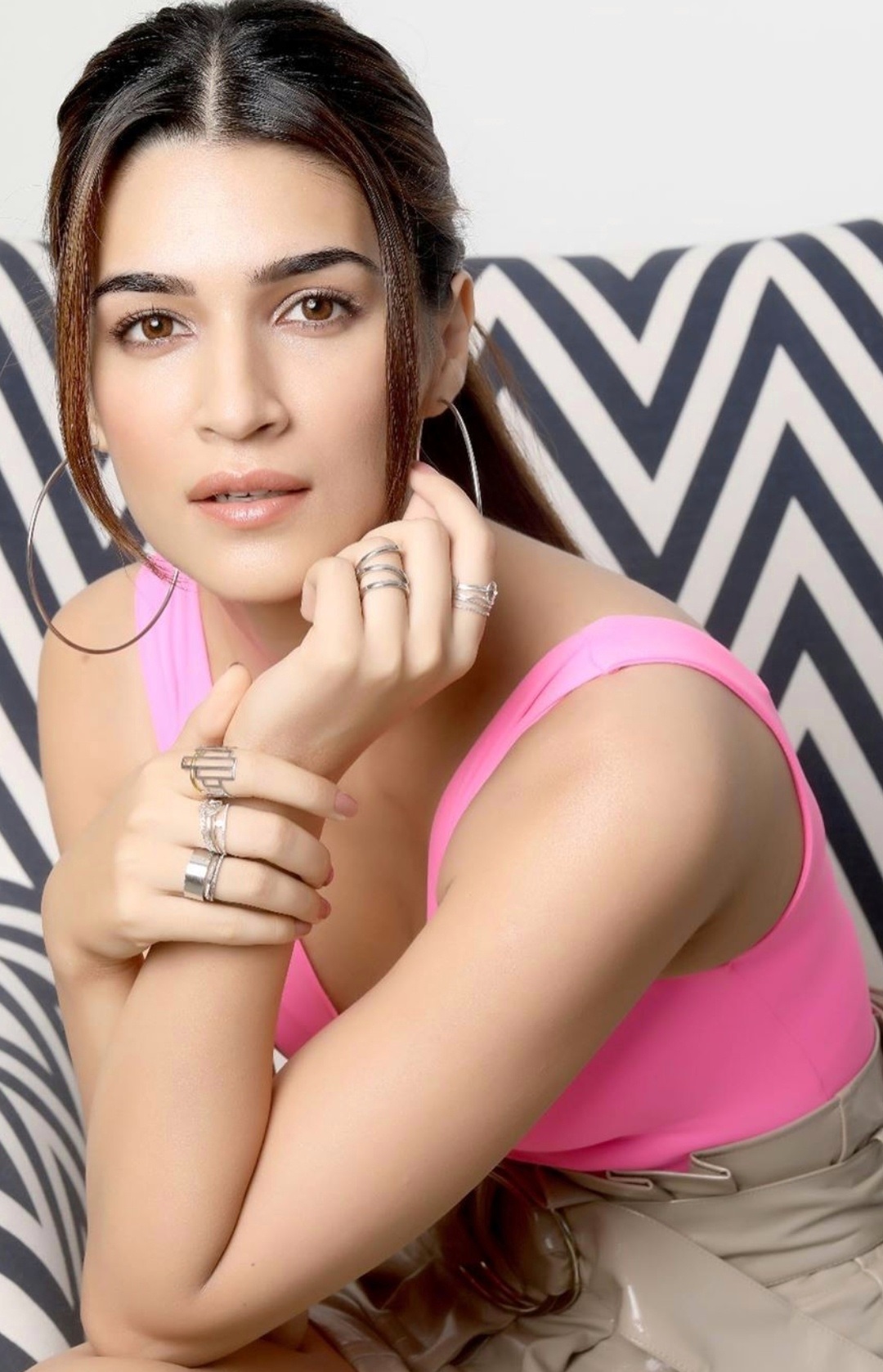 Kriti Sanon on love, live-in, movies - Rediff.com