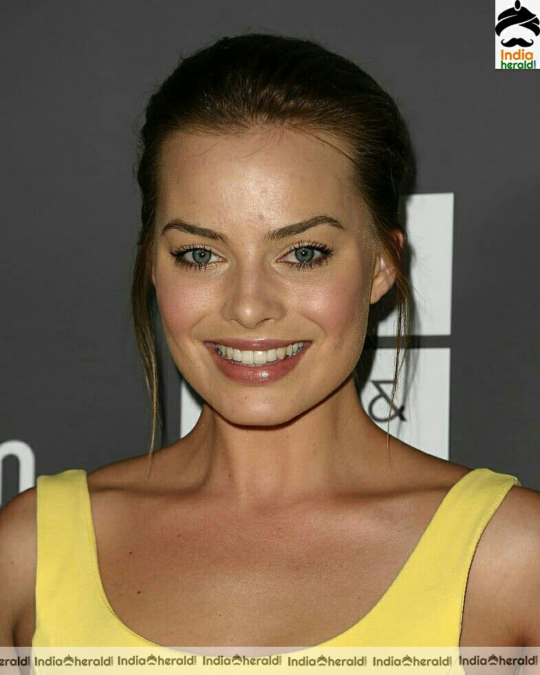 Margot Robbie Hot In Yellow Dress