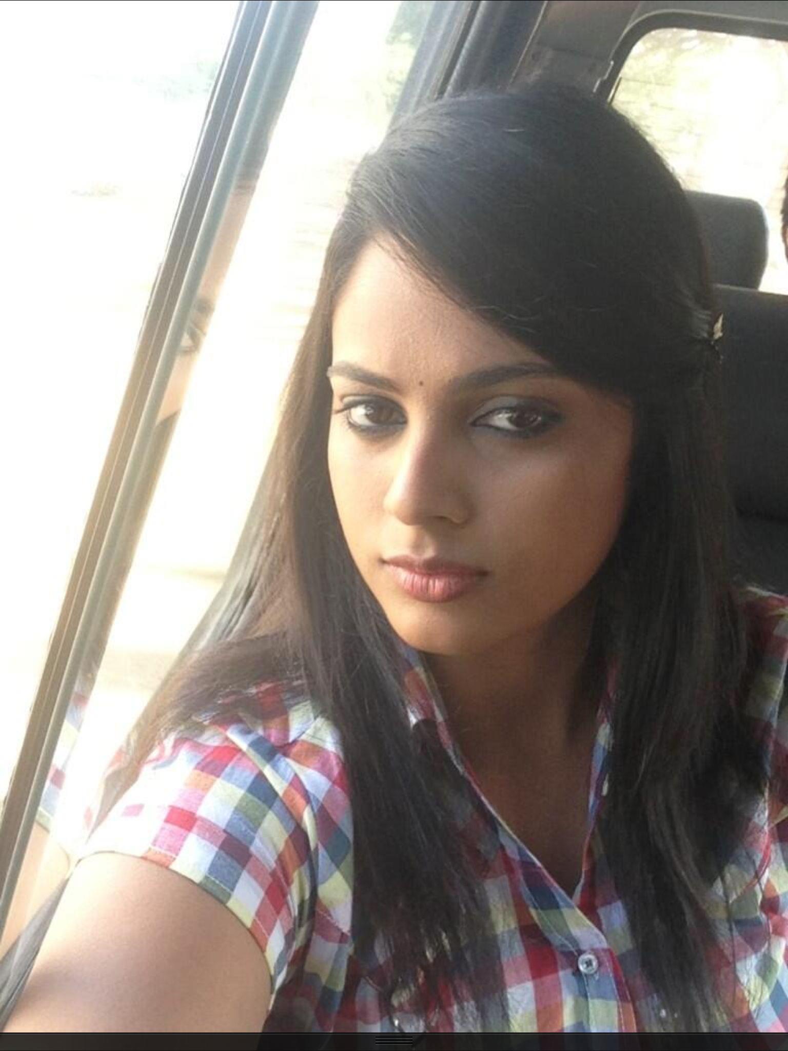 Nandita Swetha Unseen Photos Collections Set 1