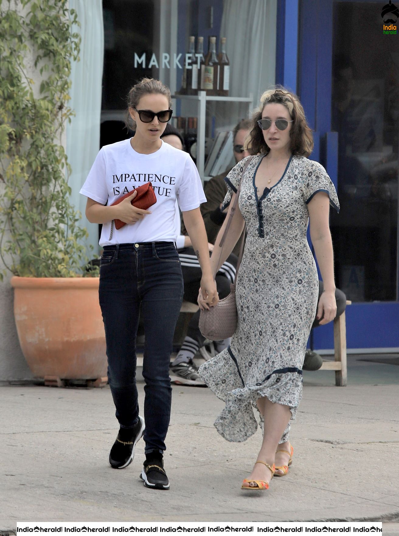 Natalie Portman Caught by Paparazzi as she was seen in Los Angeles