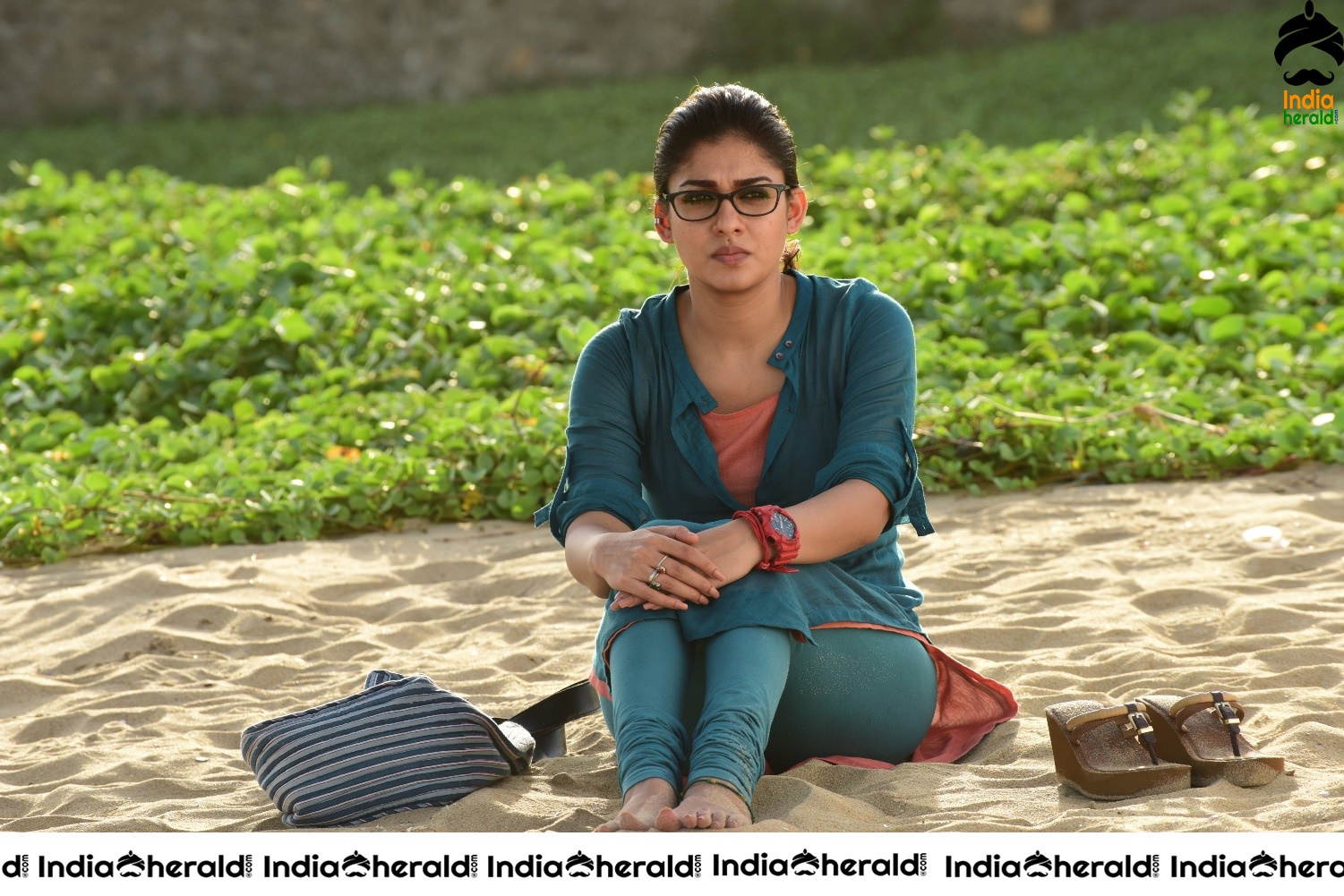 Nayanthara Unseen Hot Photos with Nerd Glasses Set 2