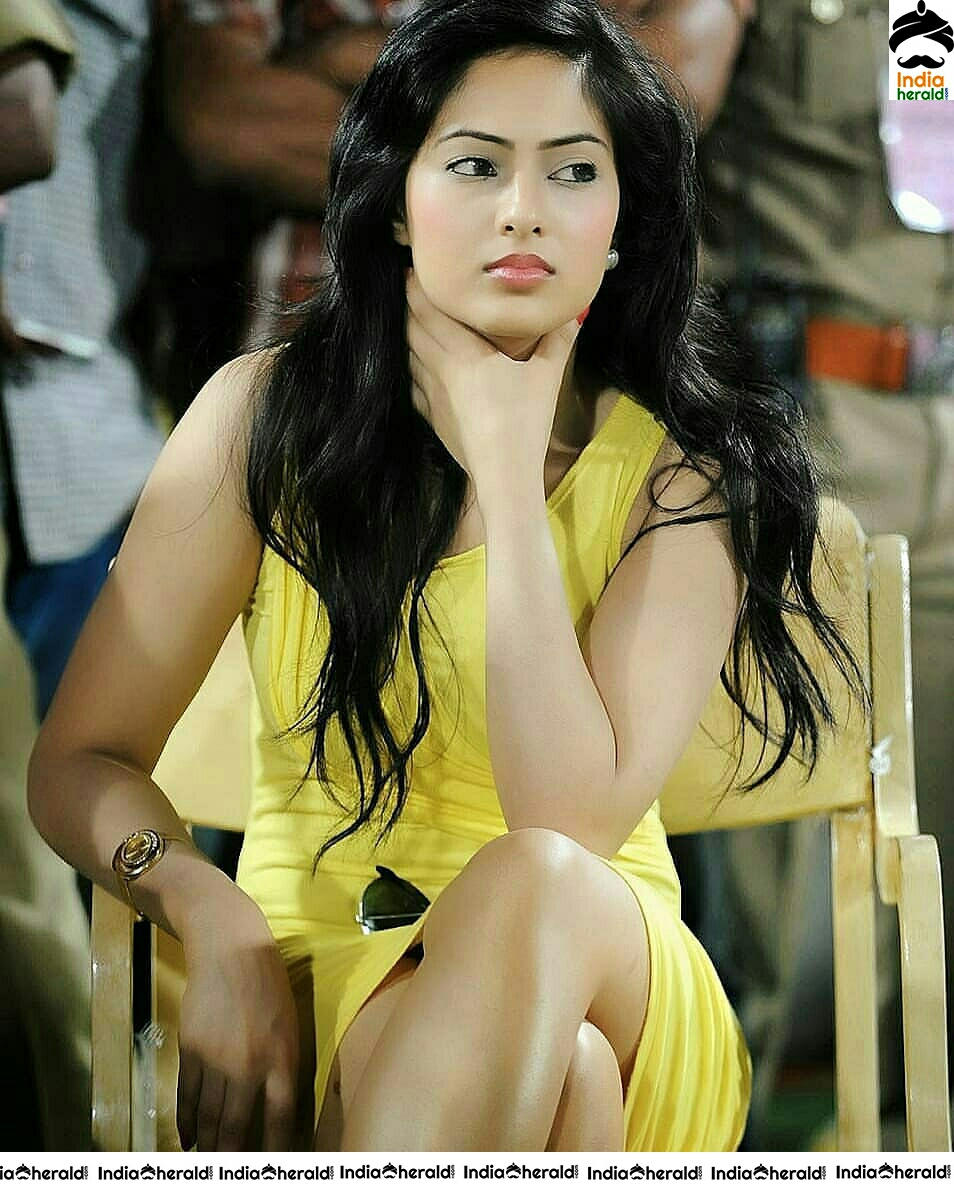 Nikesha Patel Raises The Heat By Stitting Cross Legged