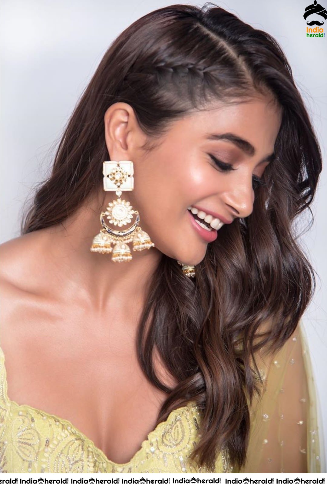 Pooja Hegde Continues to Expose her Hotness during Promotions