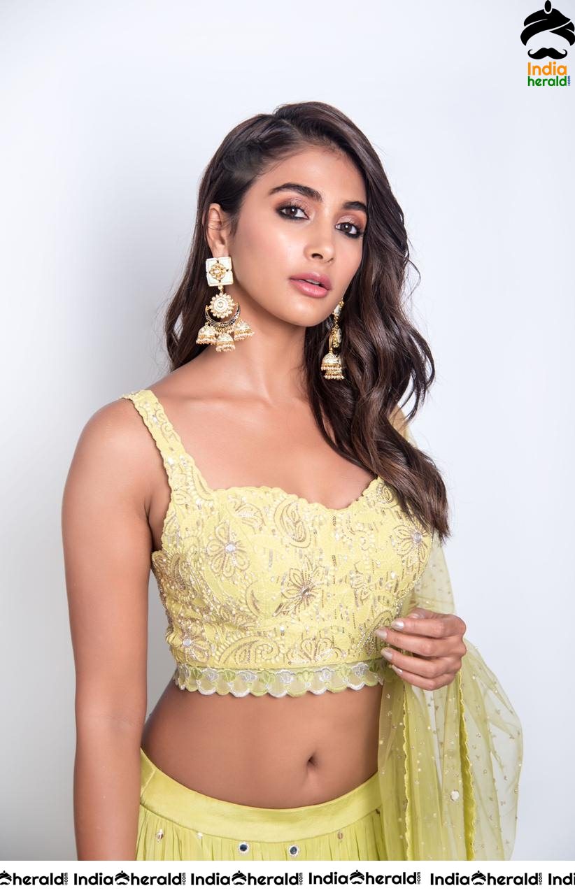 Pooja Hegde Continues to Expose her Hotness during Promotions