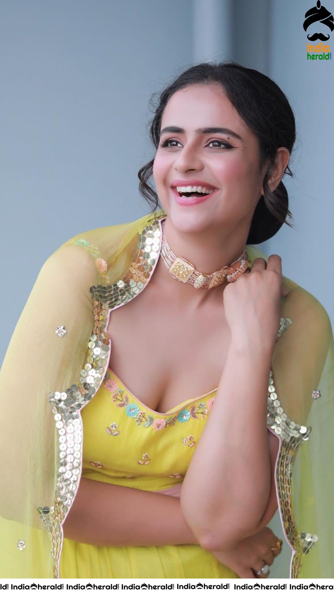 Prachi Tehlan Looking Pretty and Hot in these Photos