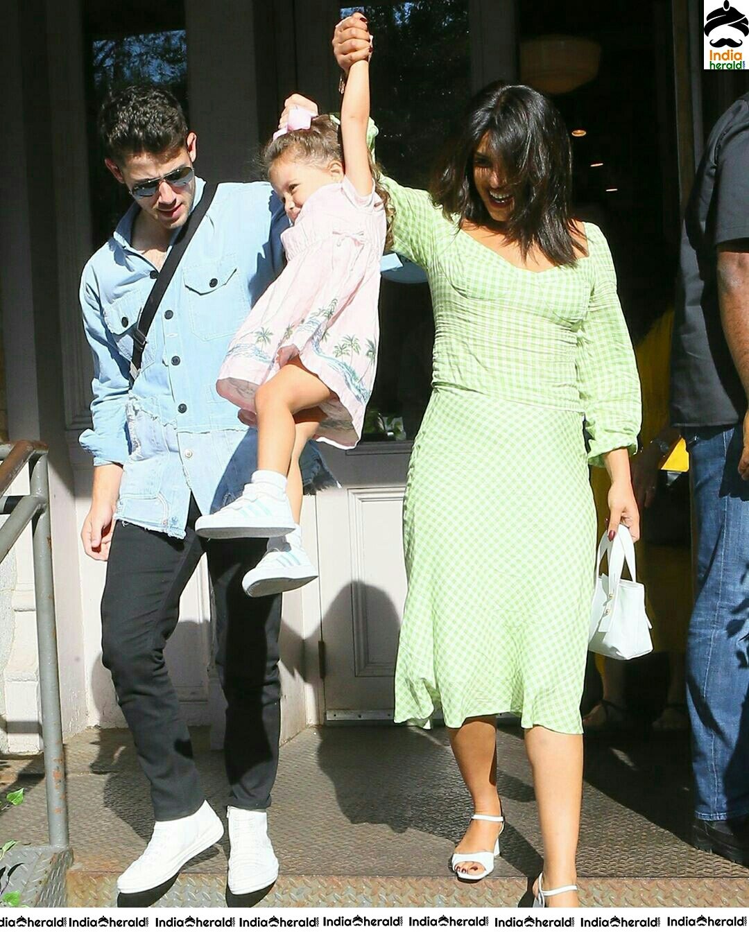 Priyanka Chopra And Nick Jonas Looking Great Together In NYC Set 2