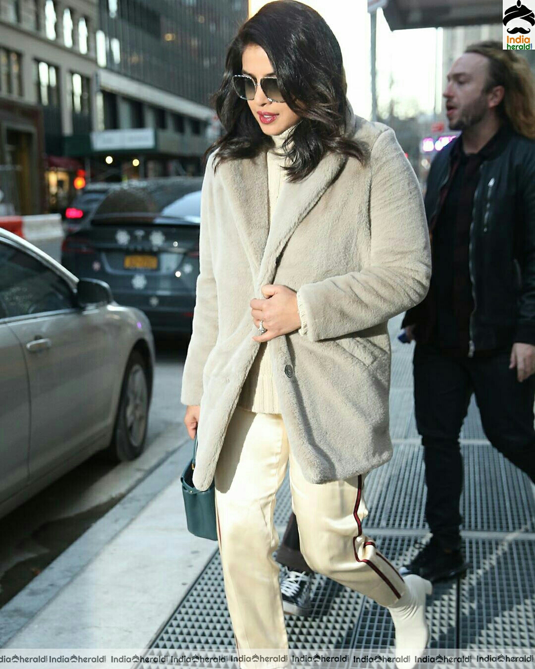 Priyanka Chopra enjoying Shopping At USA