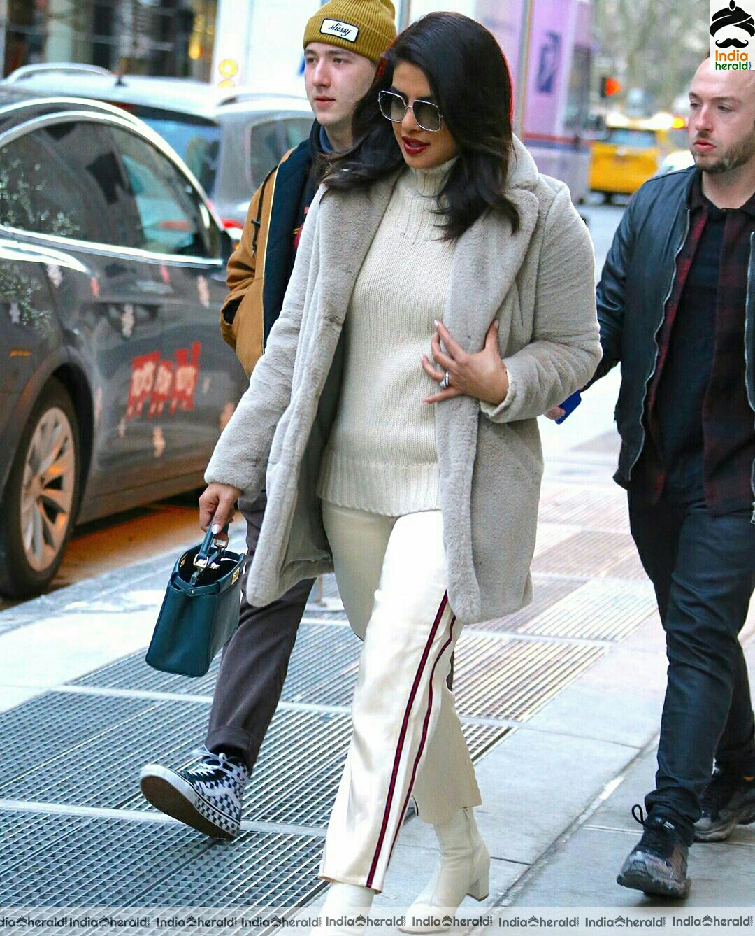 Priyanka Chopra enjoying Shopping At USA