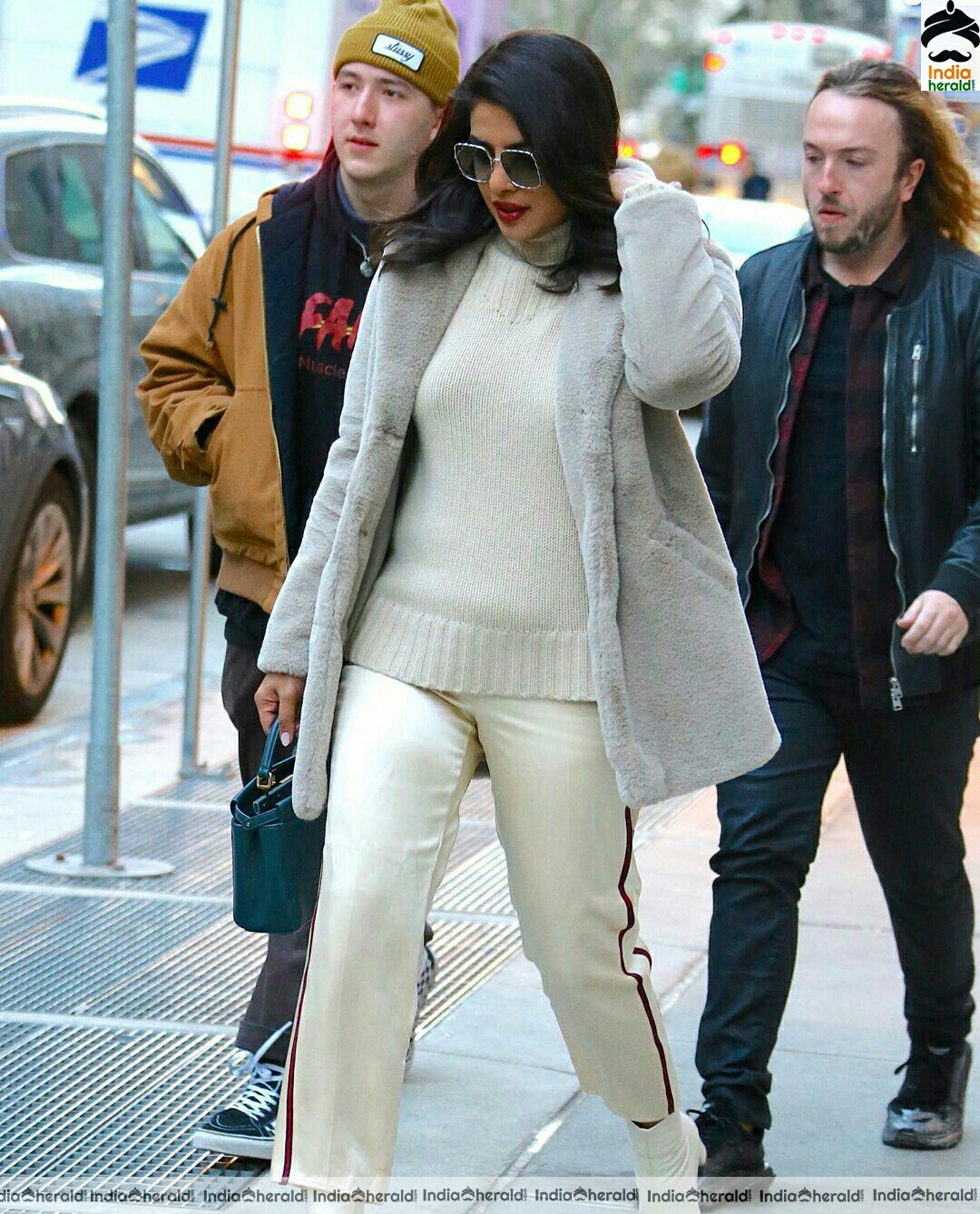 Priyanka Chopra enjoying Shopping At USA