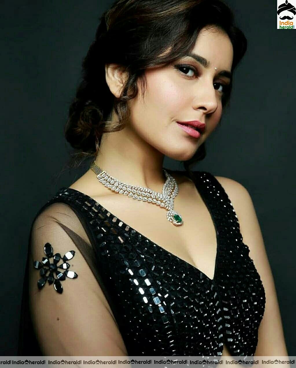 Raashi khanna too hot to handle in these photos where she exposes her milky assets