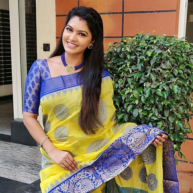 Rachitha Looks Gorgeous In Traditional Dress