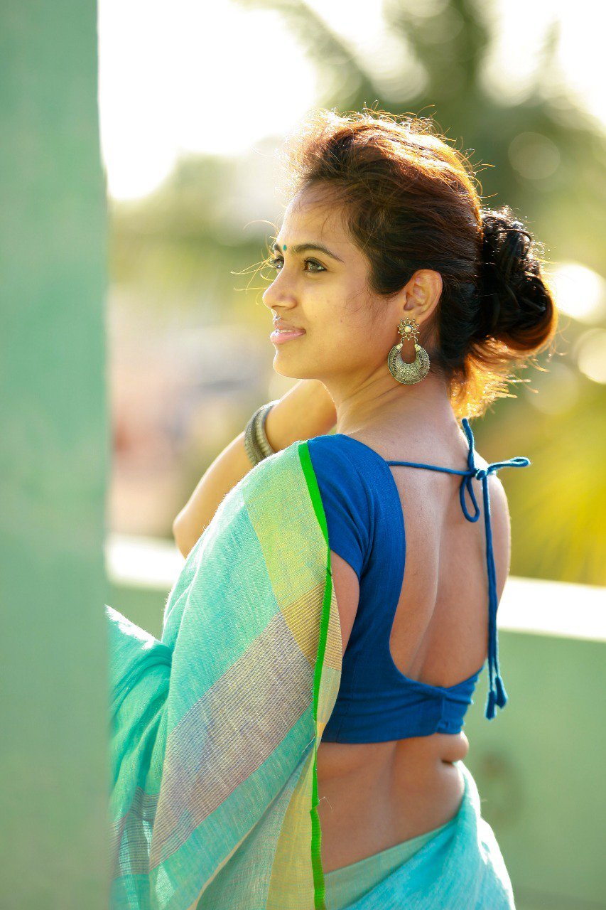 Ramya Pandian Latest Hot Saree Photos