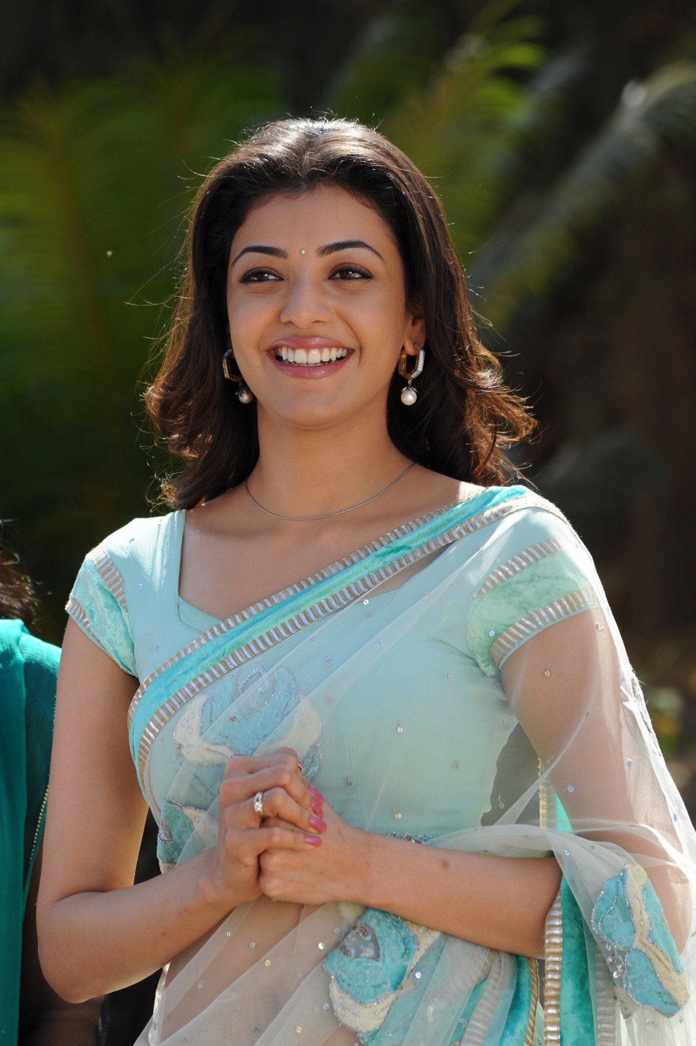 Rare Photos Of Kajal Aggarwal Showing Her Hot Curves In Saree