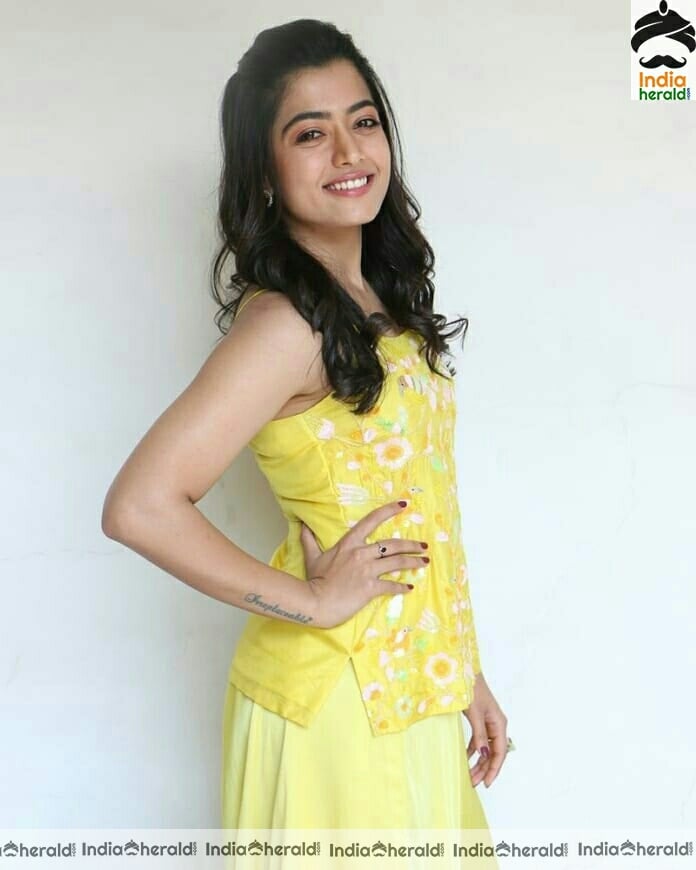 Rashmika mandanna Cute Stills