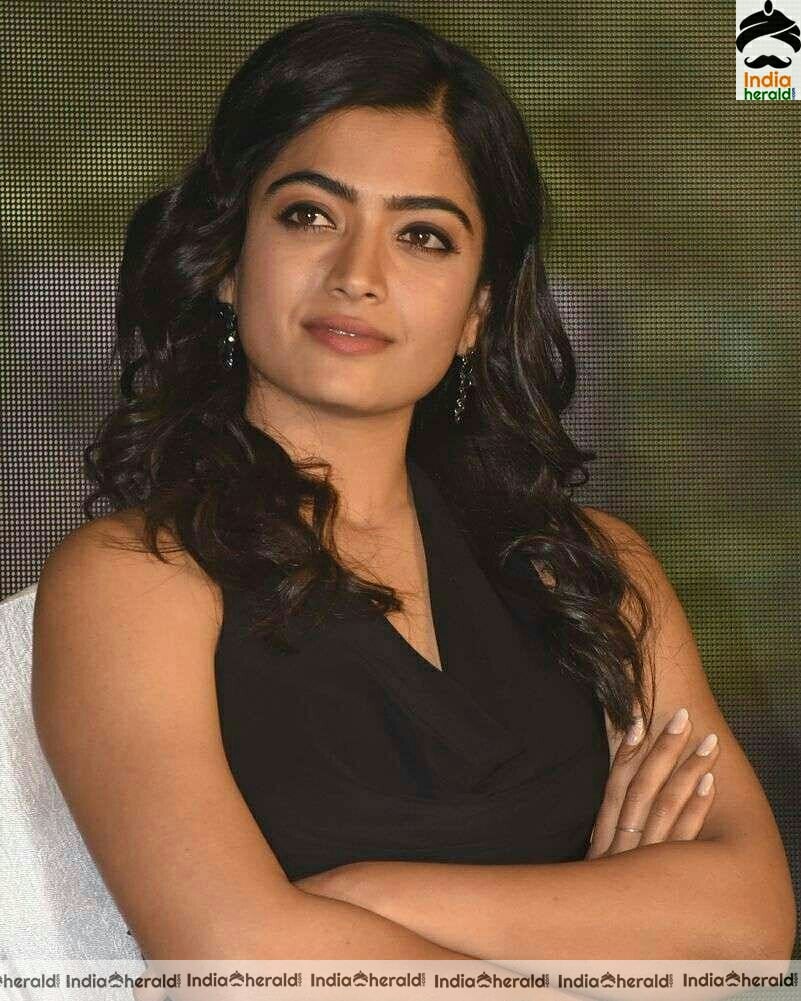 Rashmika mandanna Cute Stills