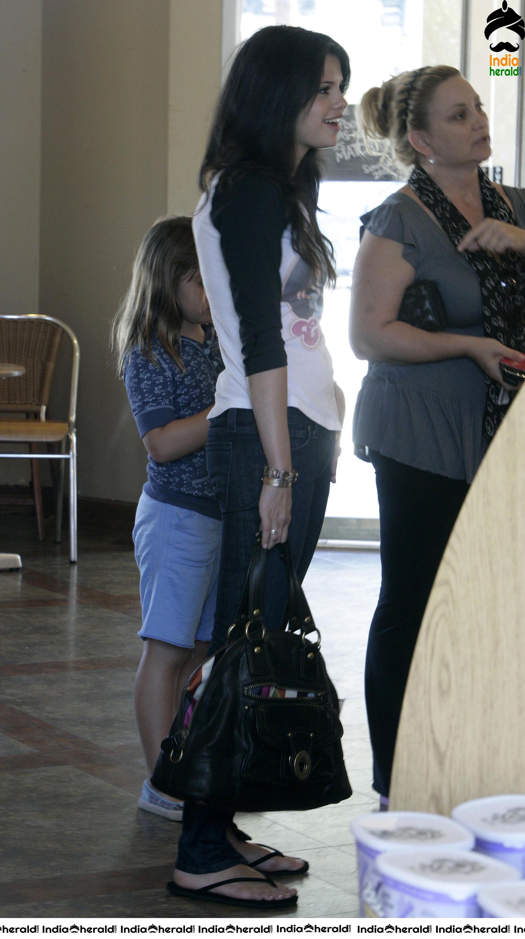 Selena Gomez caught by Paparazzi as she is seen in Coffee Bean shop at Toluca Lake