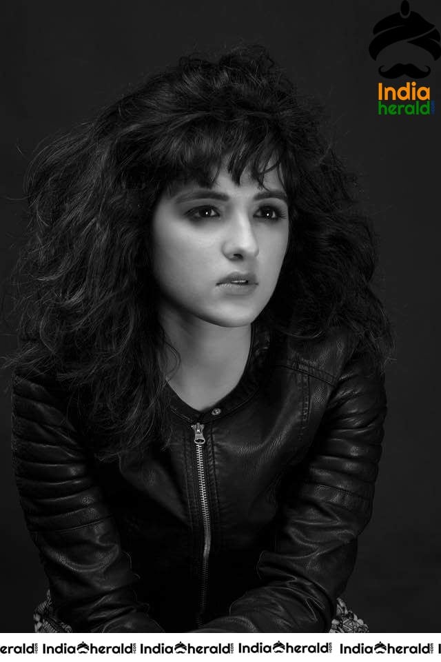 Shirley Setia is Too Hot to Handle in these Latest Photos Set 3