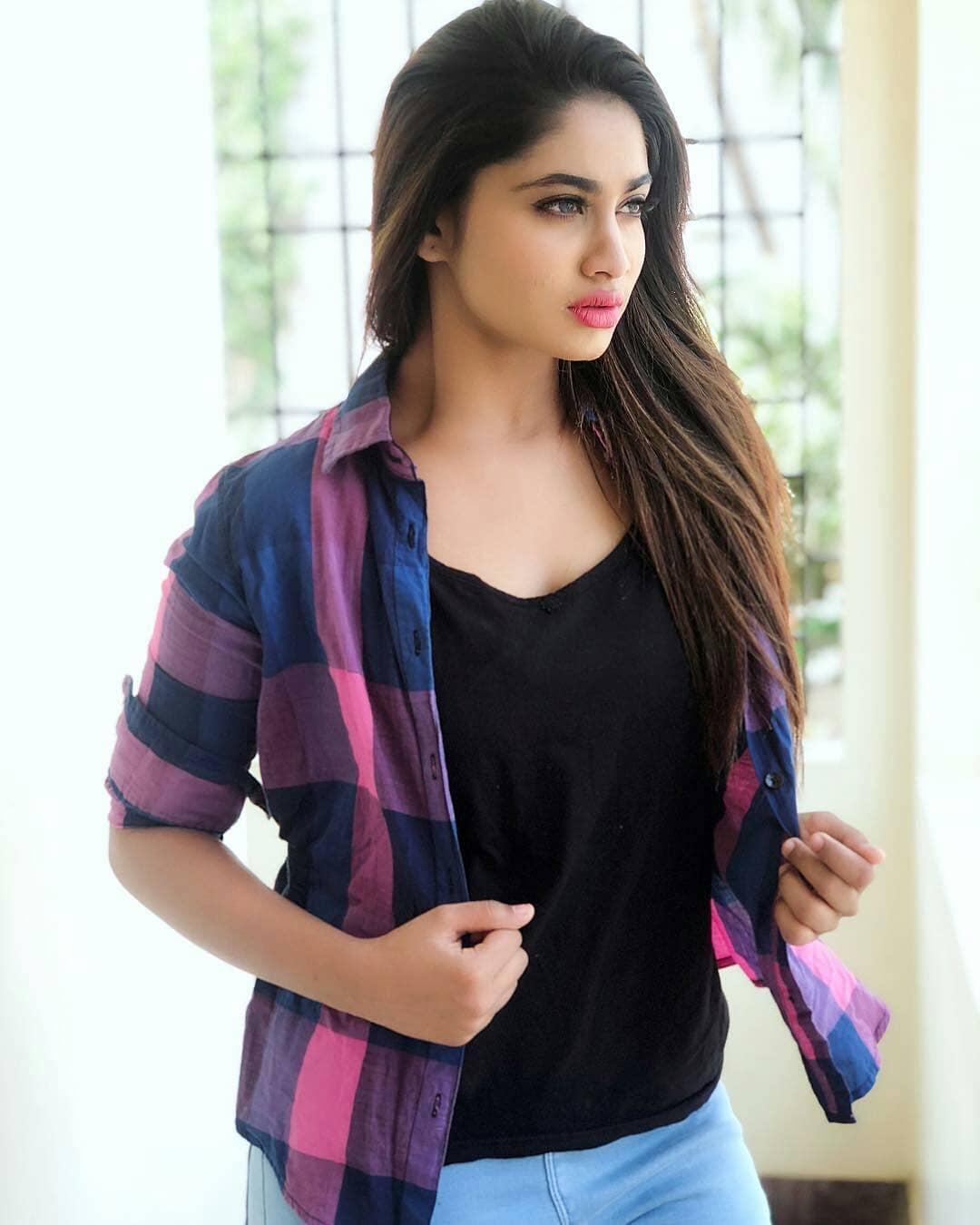 Sizzling Shivani Narayanan Latest Compilation Pics