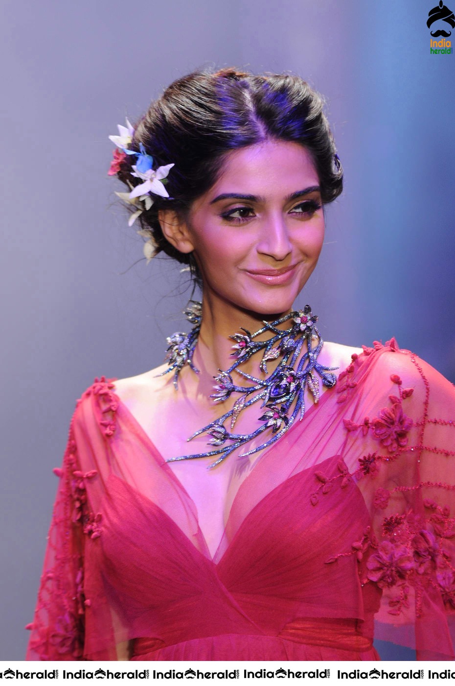 Sonam Kapoor Hot Photos Collection Set 4