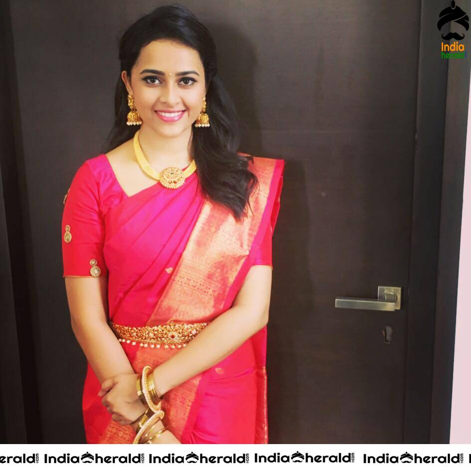 Sri Divya Latest Cute Photos without any makeup due to Corona Lockdown