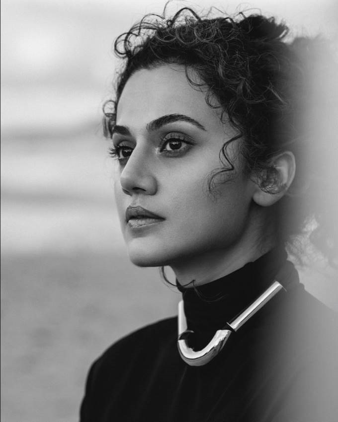 Taapsee Latest Sizzling Photoshoot Stills