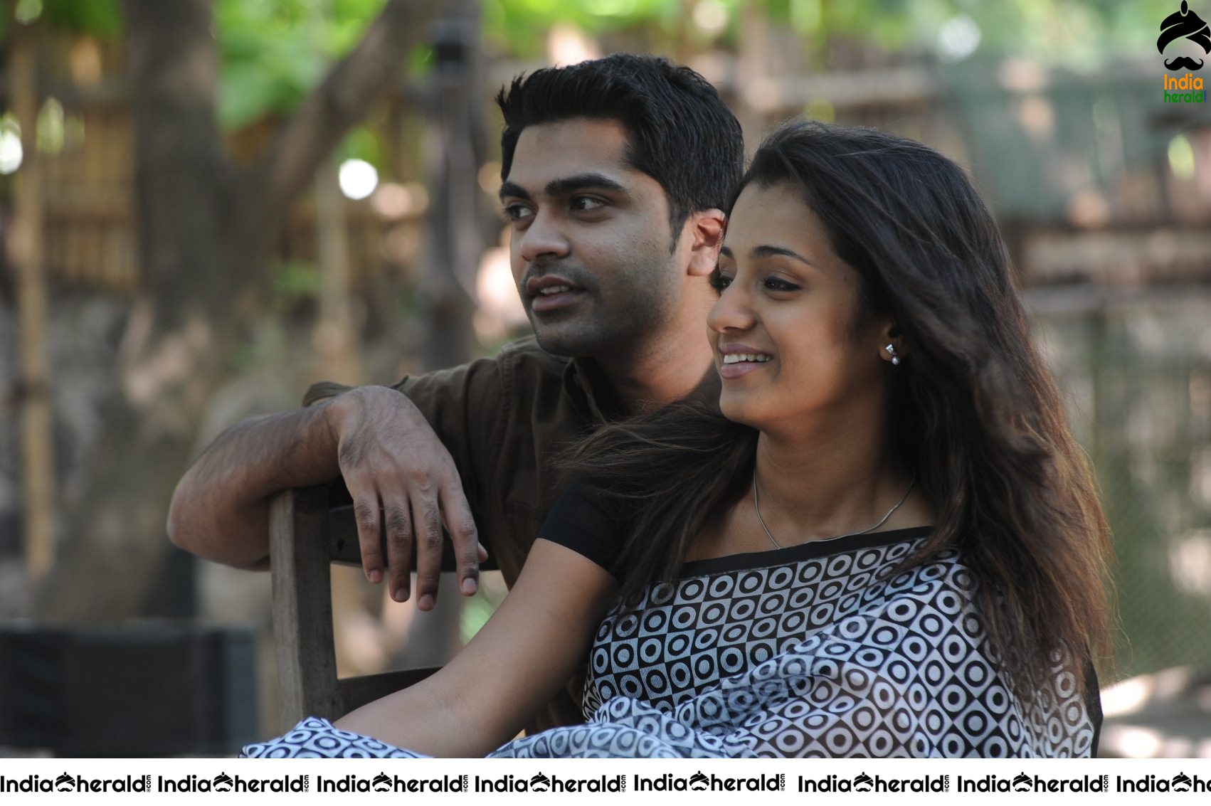 vtv stills of trisha and simbu