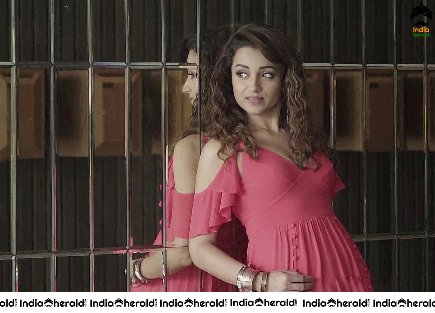 Trisha Latest Hot Sexy Photoshoot For Your Sore Eyes Set 2