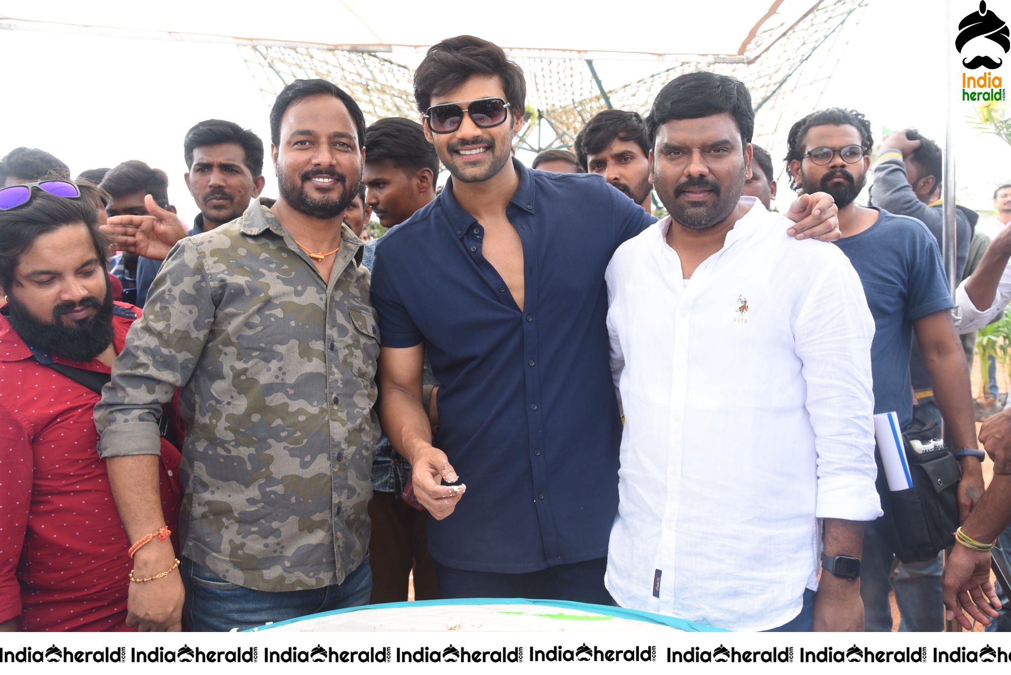 Bellamkonda Sai Sreenivas Birthday Celebrations in the Sets of BSS8 Set 5