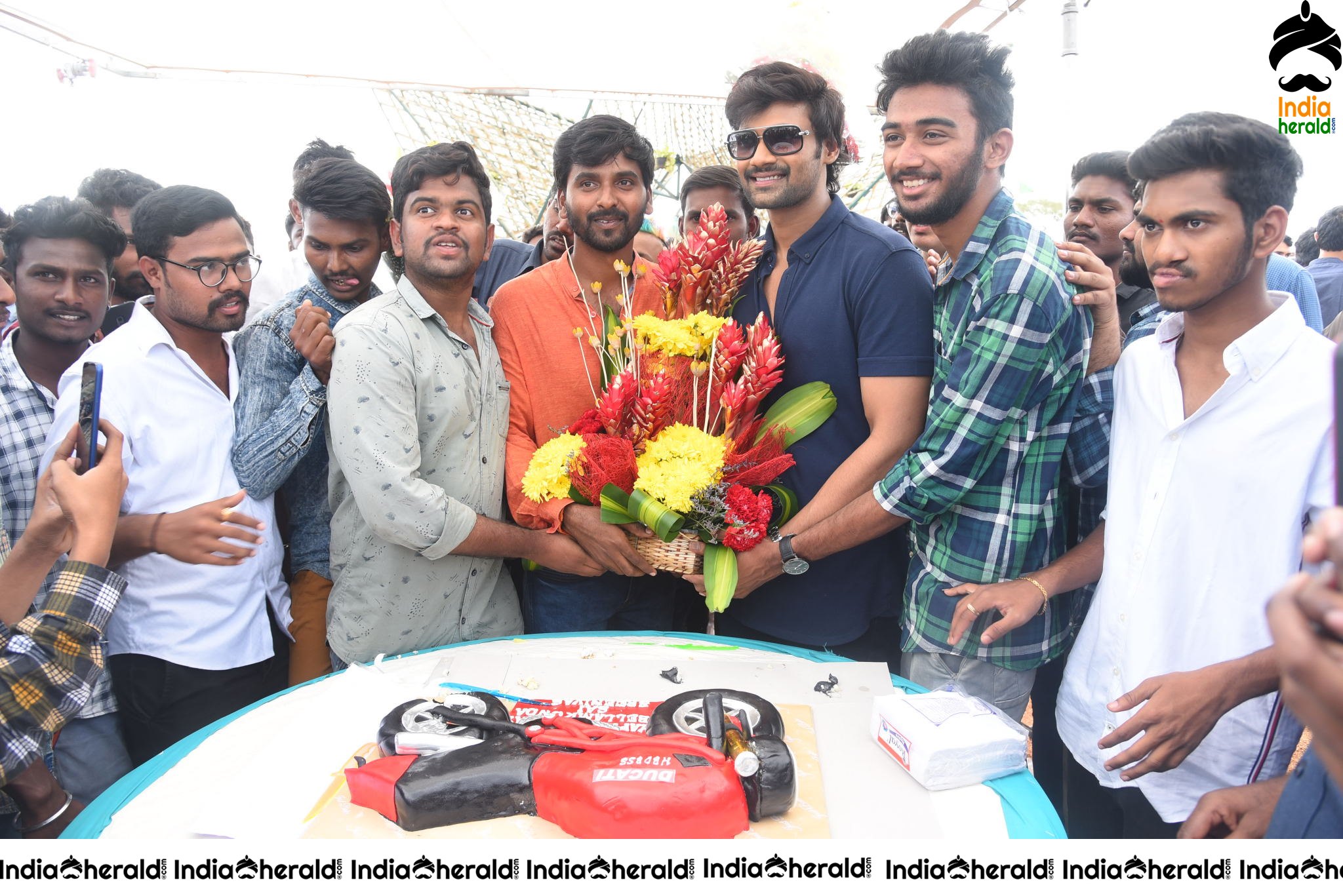 Bellamkonda Sai Sreenivas Birthday Celebrations in the Sets of BSS8 Set 5