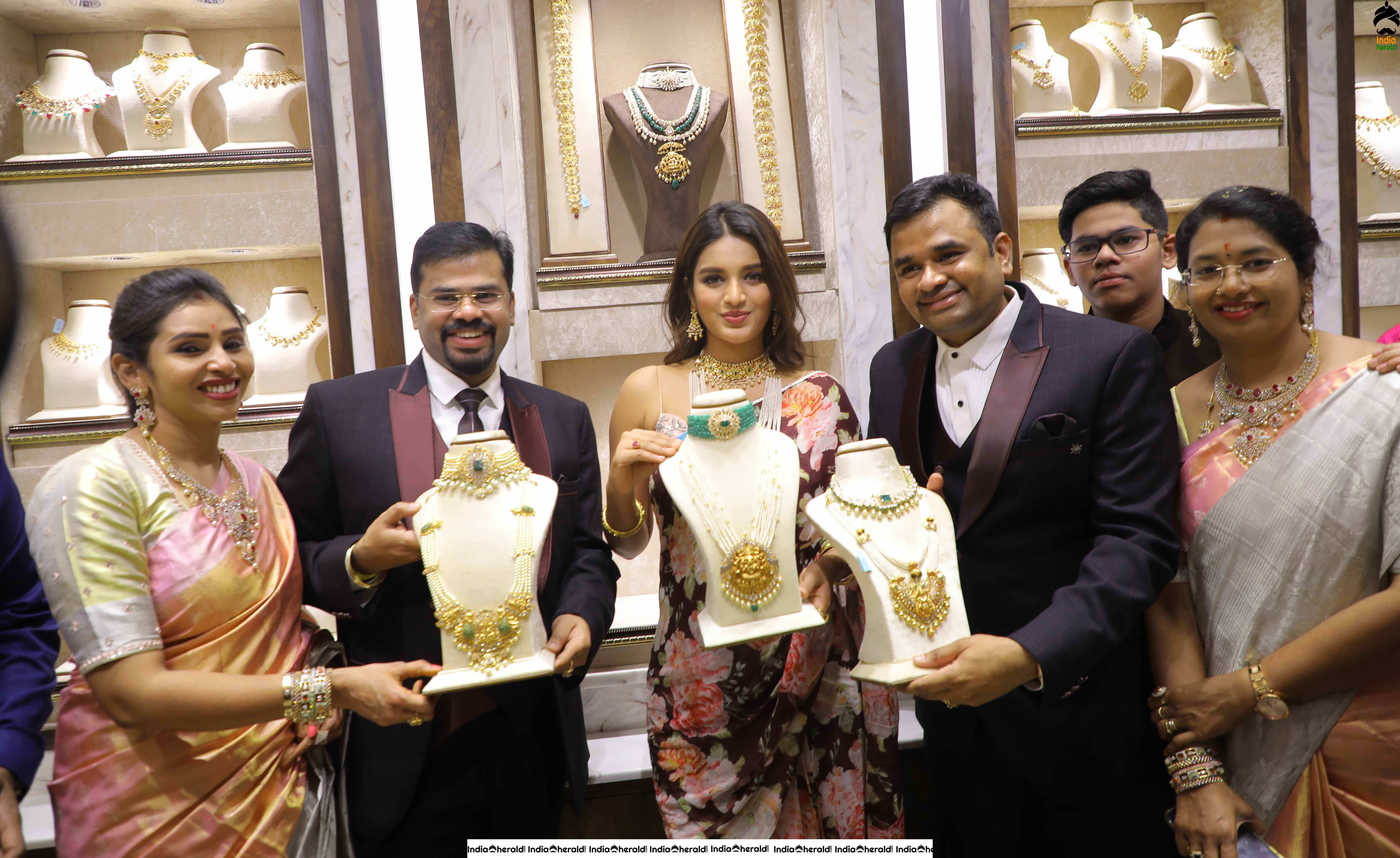 Hot Niddhi Agerwal in Saree Launches Manepally Jewellers 4th Branch at Dilsukhnagar Set 2