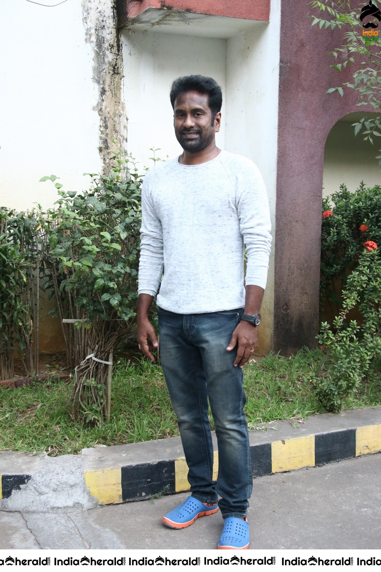 Kannum Kannum Kollaiyadithaal Success Meet Photos Set 1