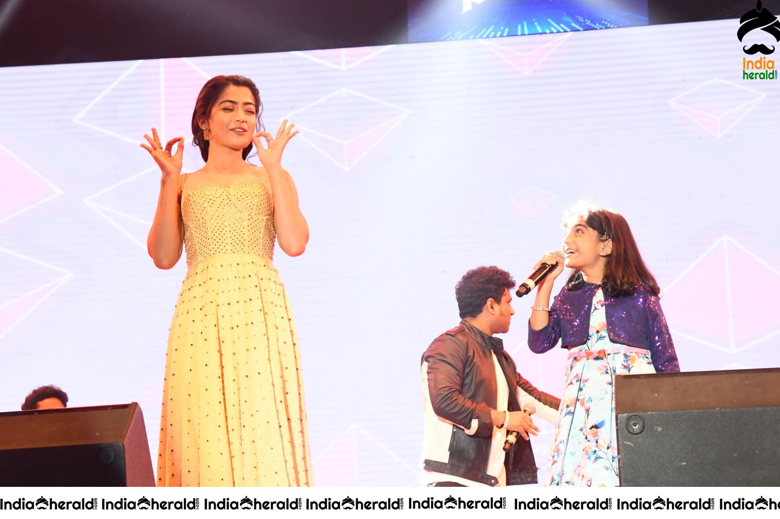 Rashmika Mandanna Cute and Adorable Moments with Kid on the stage at SN Event Set 1